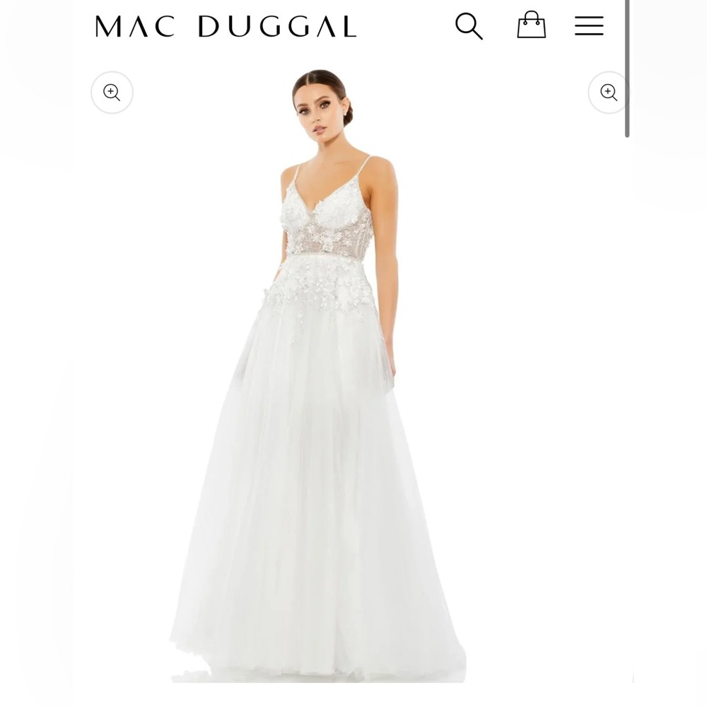 Mac Duggal White Applique V Neck Sleeveless Open Back A Line Gown